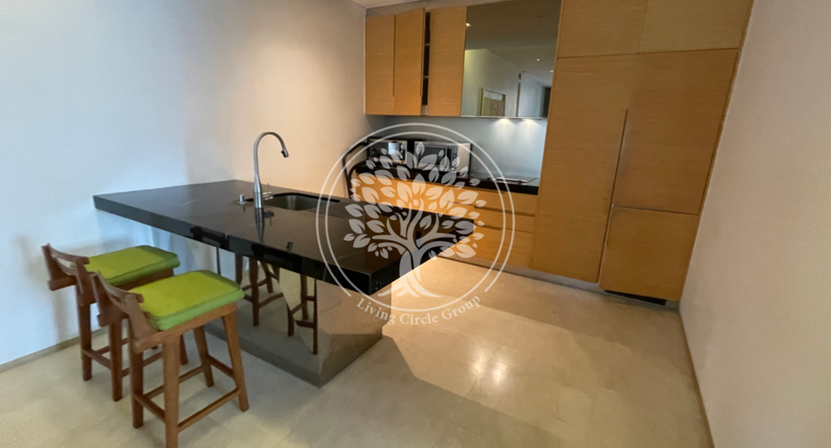 For rent 2 bedrooms condo in Sathon, Bangkok