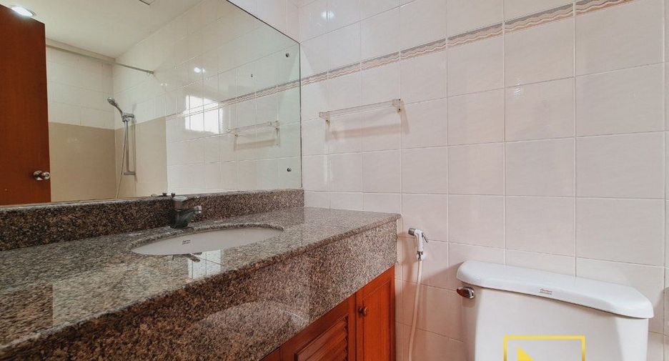 Apartment zur Miete mit 2 Zimmer in Khlong Toei, Bangkok