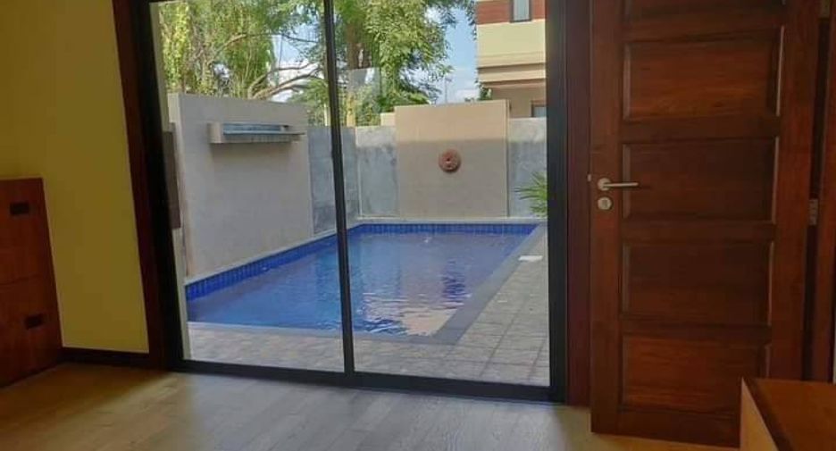 For rent and for sale 4 bed villa in San Sai, Chiang Mai