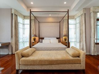 À louer 4 chambres maison à Watthana, Bangkok