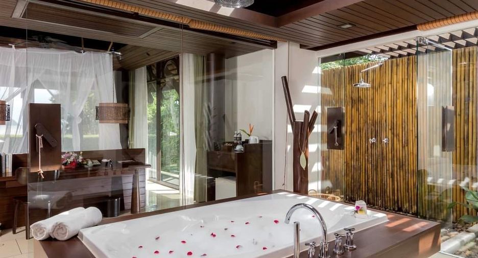 For rent 2 bedrooms villa in Mueang Phuket, Phuket