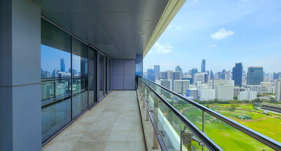 For rent and for sale 3 bedrooms condo in Pathum Wan, Bangkok