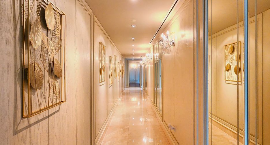 For rent and for sale 3 bedrooms condo in Pathum Wan, Bangkok