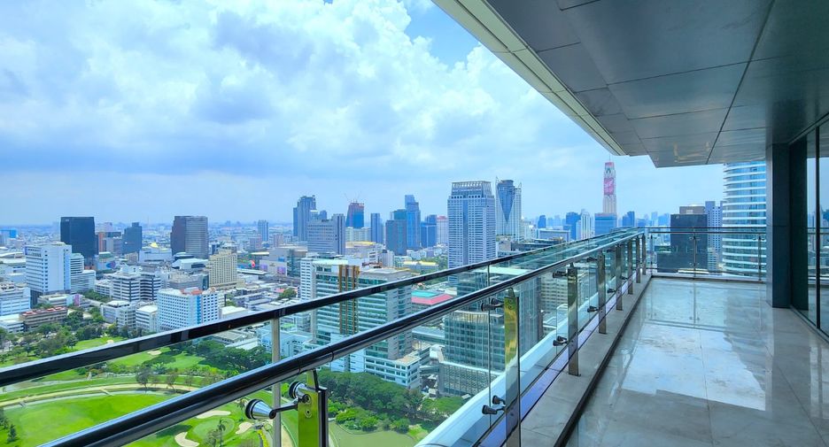 For rent and for sale 3 bedrooms condo in Pathum Wan, Bangkok