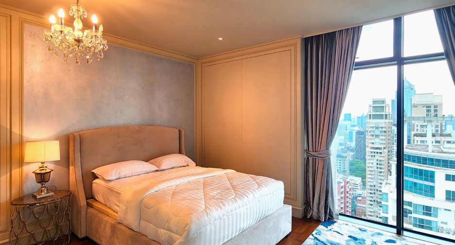 For rent and for sale 3 bedrooms condo in Pathum Wan, Bangkok