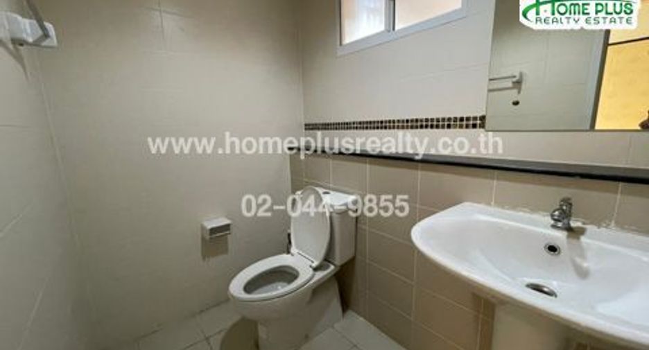 Casa en venta de 3 habitaciones en Thanyaburi, Pathum Thani