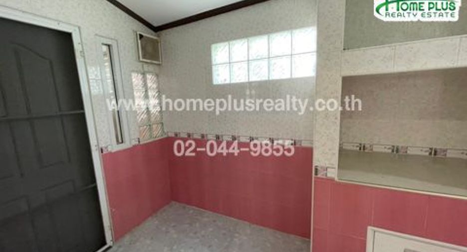 Casa en venta de 3 habitaciones en Thanyaburi, Pathum Thani