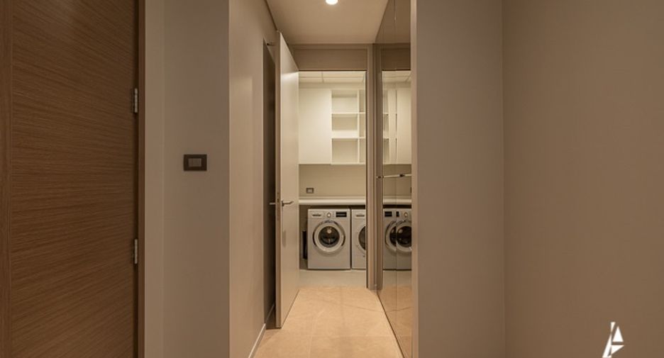 For sale 3 bedrooms condo in Pathum Wan, Bangkok