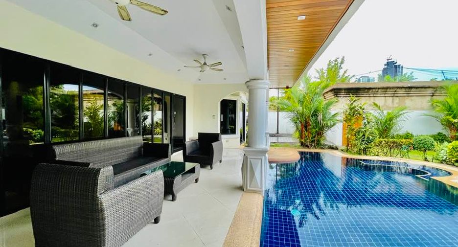 For rent 4 ベッドルーム villa in Bang Lamung, Chonburi