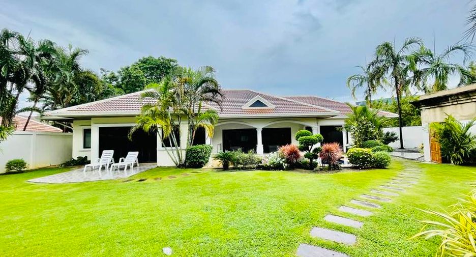 For rent 4 ベッドルーム villa in Bang Lamung, Chonburi