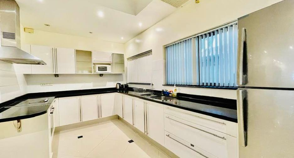 For rent 4 ベッドルーム villa in Bang Lamung, Chonburi