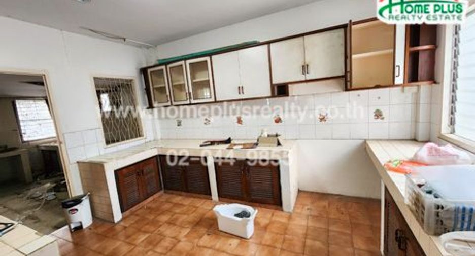 For sale 3 bedrooms house in Pak Kret, Nonthaburi