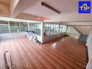 For sale 3 Beds retail Space in Sam Khok, Pathum Thani