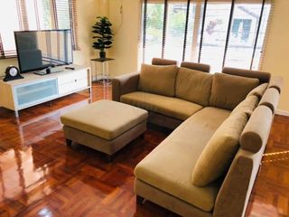 For rent 4 bedrooms house in Watthana, Bangkok