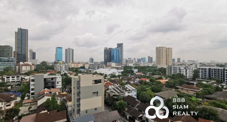 Продажа 2 спальни кондо в Щаттхана, Бангкок