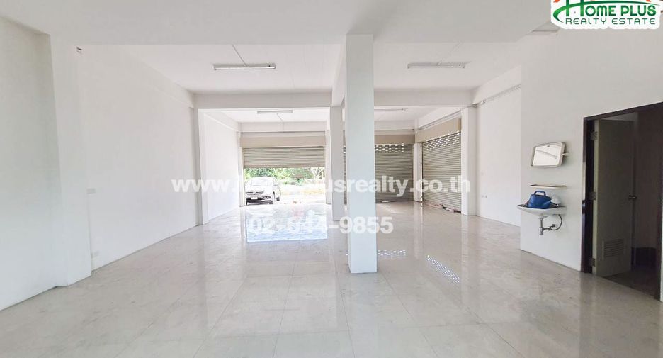À vendre 4 chambres local commercial à Si Racha, Chonburi