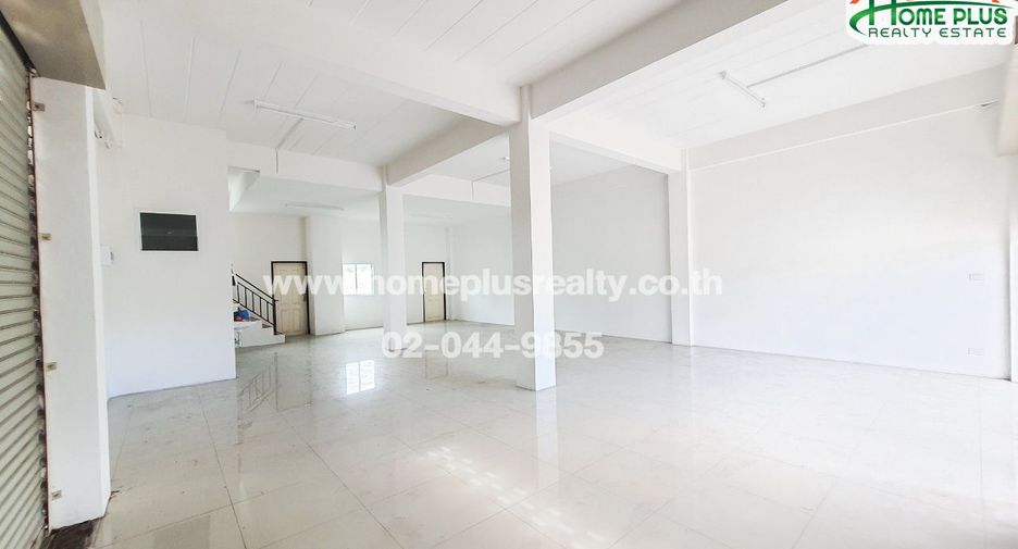 À vendre 4 chambres local commercial à Si Racha, Chonburi