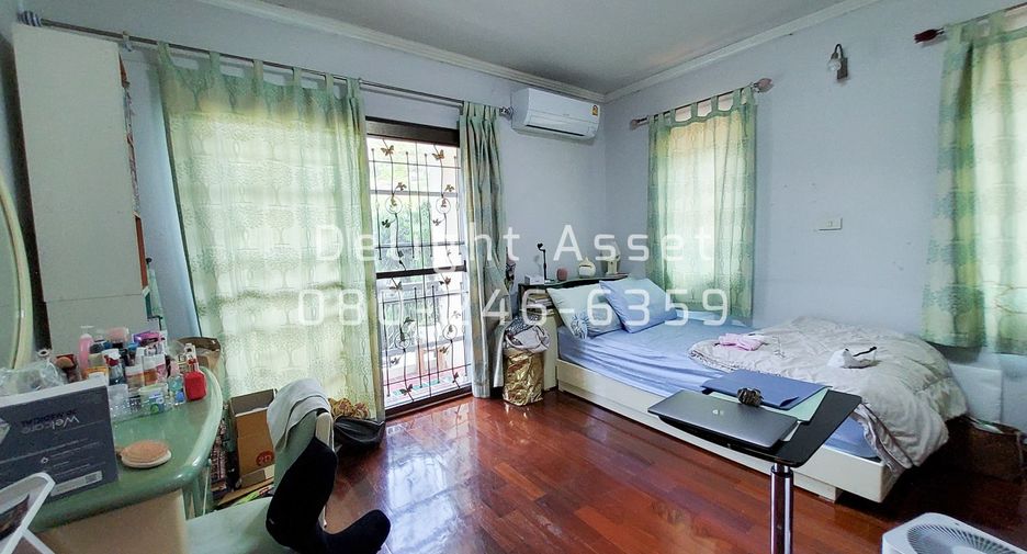 For sale 4 bedrooms house in Pak Kret, Nonthaburi