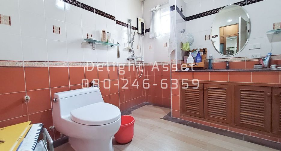 For sale 4 bedrooms house in Pak Kret, Nonthaburi
