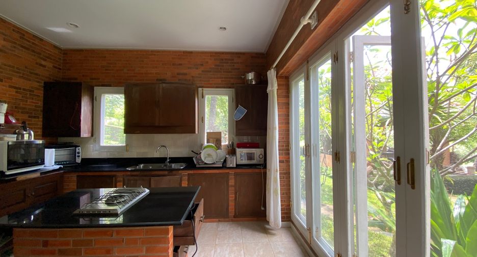 À vendre 2 chambres maison à Mae Rim, Chiang Mai
