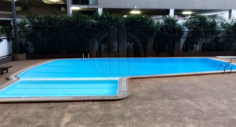 ให้เช่า และ ขาย 4 ห้องนอน คอนโด ใน คลองเตย, กรุงเทพฯ