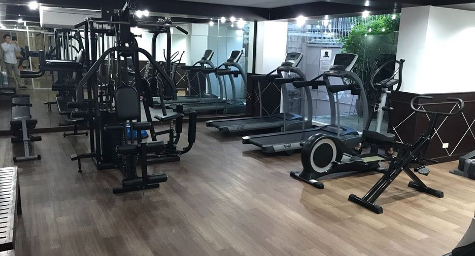 ให้เช่า และ ขาย 4 ห้องนอน คอนโด ใน คลองเตย, กรุงเทพฯ