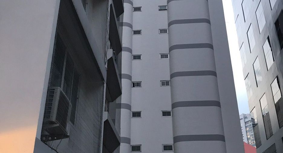 ให้เช่า และ ขาย 4 ห้องนอน คอนโด ใน คลองเตย, กรุงเทพฯ