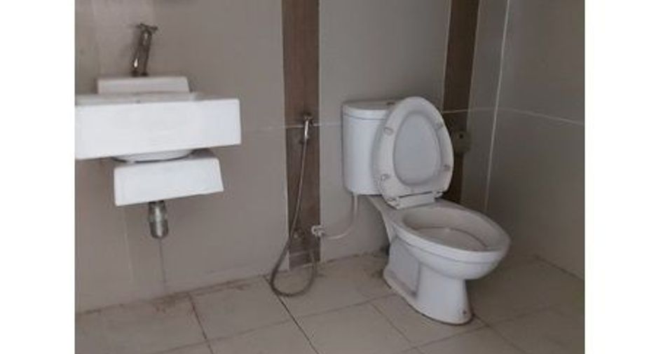 For sale 4 bedrooms townhouse in Min Buri, Bangkok