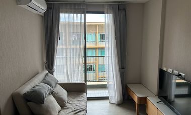 Condo en alquiler de 1 habitaciones en Huai Khwang, Bangkok