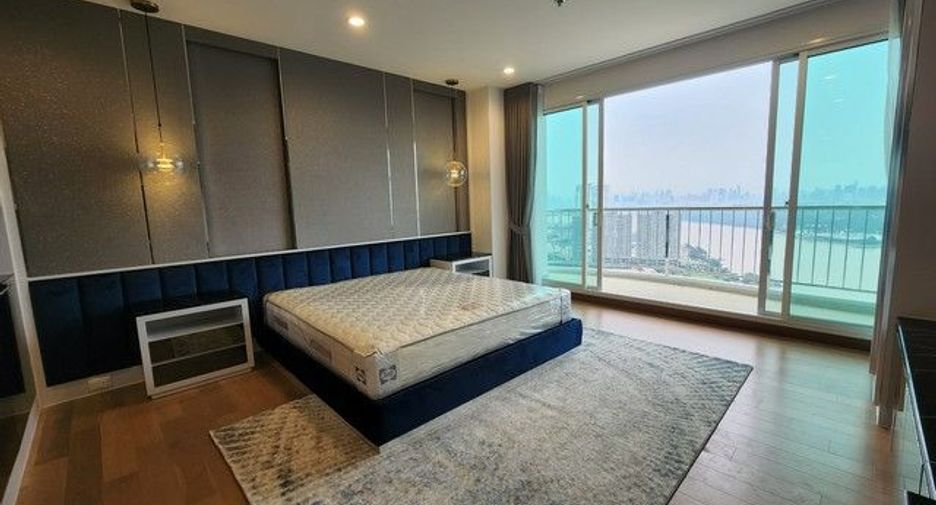 For rent 4 Beds condo in Yan Nawa, Bangkok