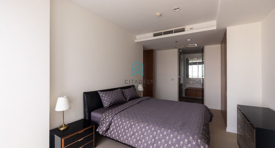 For sale 1 bed condo in Sathon, Bangkok
