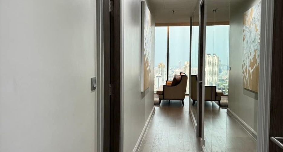 À louer 3 chambres condo à Khlong Toei, Bangkok