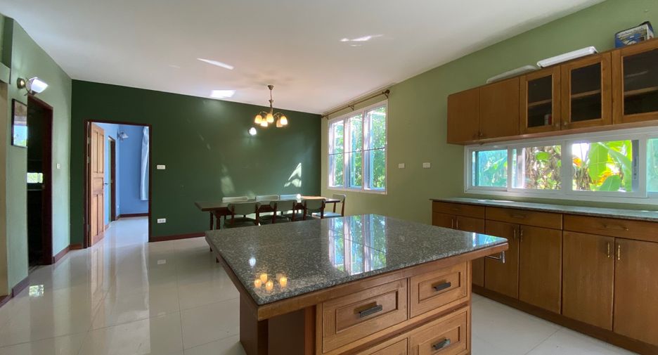 For sale 3 bedrooms house in Mueang Chiang Mai, Chiang Mai
