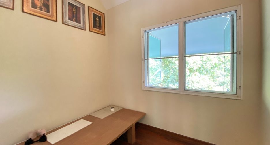 For sale 3 bedrooms house in Mueang Chiang Mai, Chiang Mai