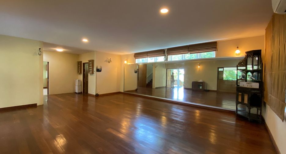 For sale 3 bedrooms house in Mueang Chiang Mai, Chiang Mai