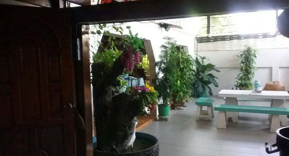 For sale 3 bedrooms house in Mueang Nakhon Sawan, Nakhon Sawan