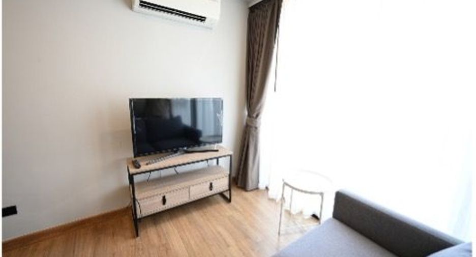 For rent 1 bed condo in Phaya Thai, Bangkok