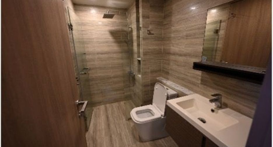 For rent 1 bed condo in Phaya Thai, Bangkok