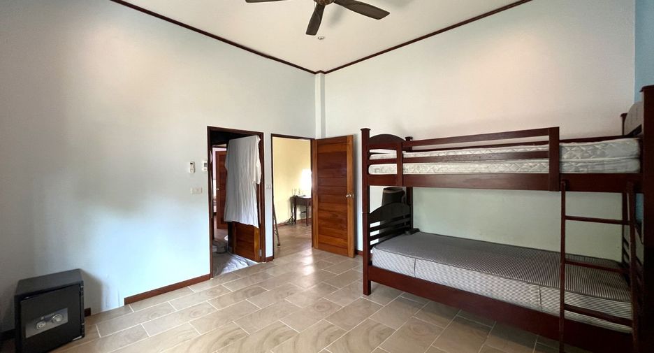 Villa en alquiler de 3 habitaciones en Mueang Krabi, Krabi