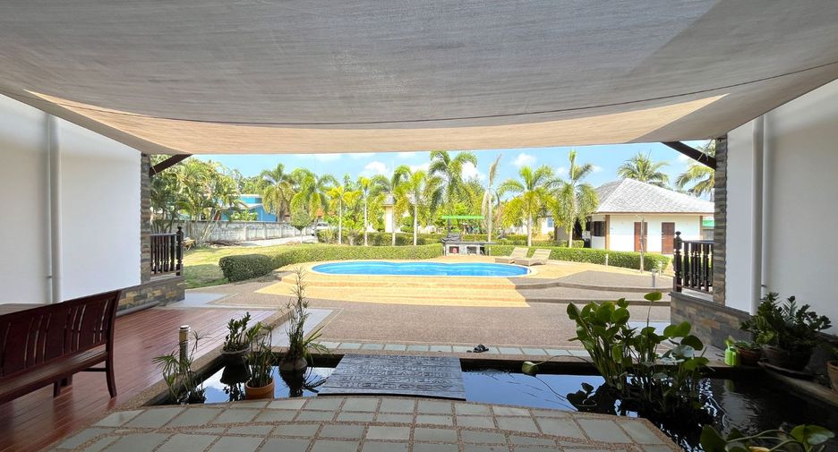 Villa en alquiler de 3 habitaciones en Mueang Krabi, Krabi