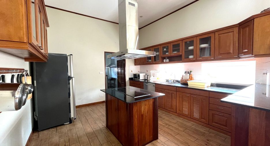 Villa en alquiler de 3 habitaciones en Mueang Krabi, Krabi