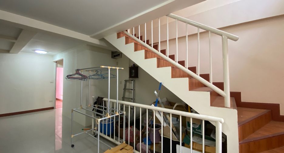 For rent and for sale 6 bedrooms retail Space in Mueang Chiang Mai, Chiang Mai