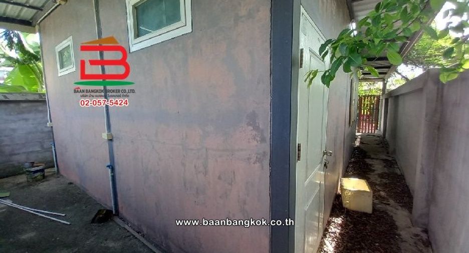 Haus zum Kauf mit 1 Zimmer in Khlong Sam Wa, Bangkok