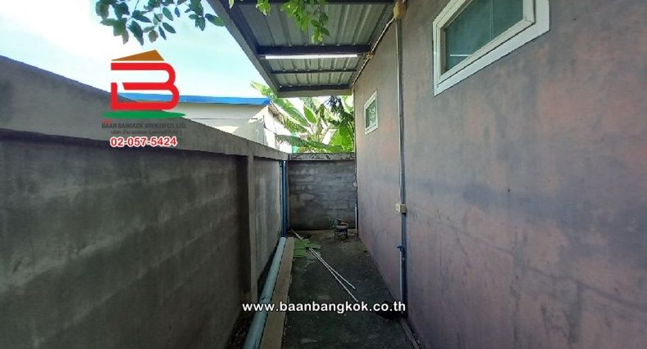 Haus zum Kauf mit 1 Zimmer in Khlong Sam Wa, Bangkok