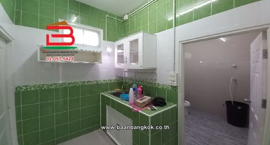Haus zum Kauf mit 1 Zimmer in Khlong Sam Wa, Bangkok