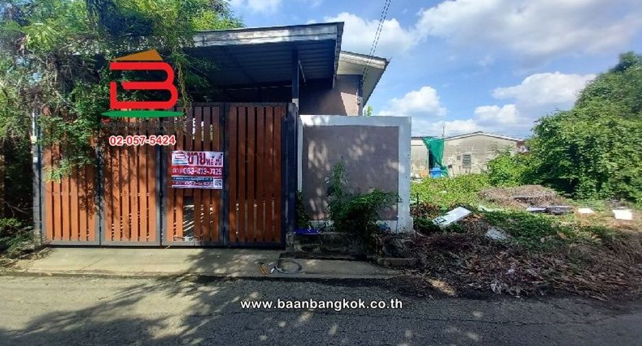 Haus zum Kauf mit 1 Zimmer in Khlong Sam Wa, Bangkok