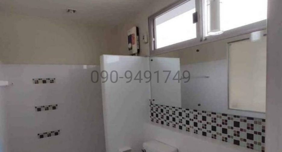 For sale 3 bedrooms townhouse in Watthana, Bangkok