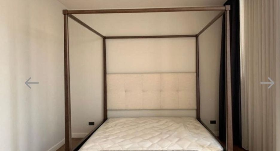 For rent 4 bedrooms house in Watthana, Bangkok