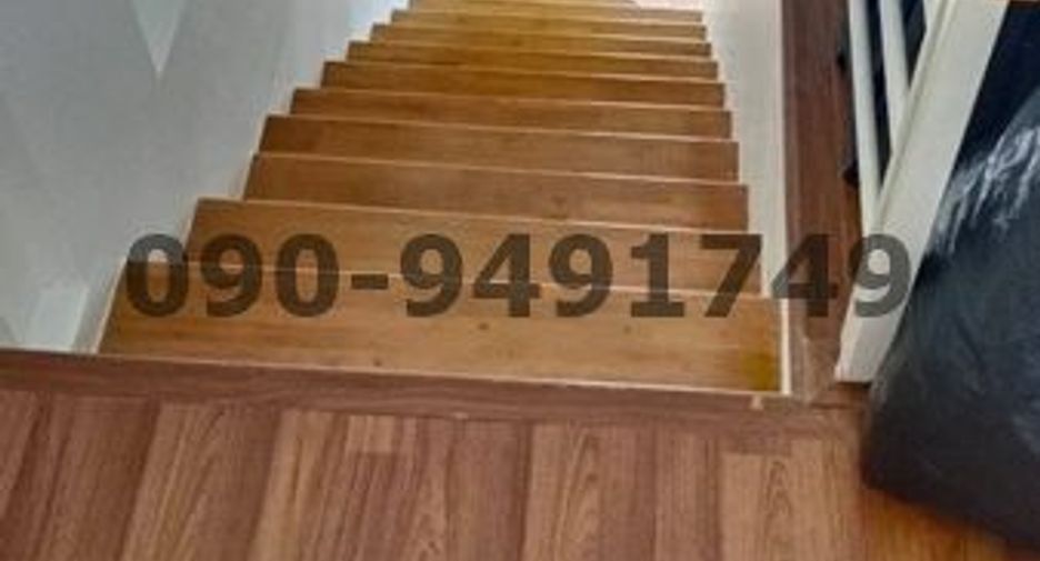 For rent 3 bed townhouse in Phasi Charoen, Bangkok