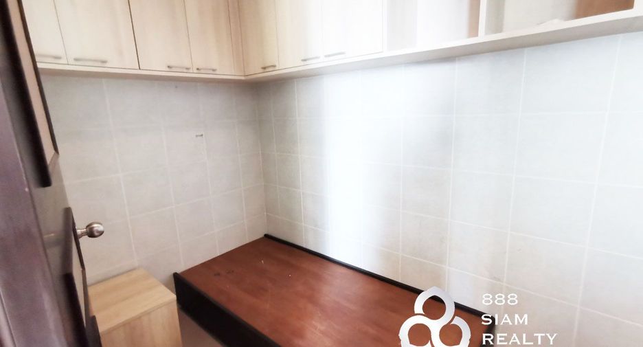 ขาย 5 ห้องนอน คอนโด ใน คลองเตย, กรุงเทพฯ